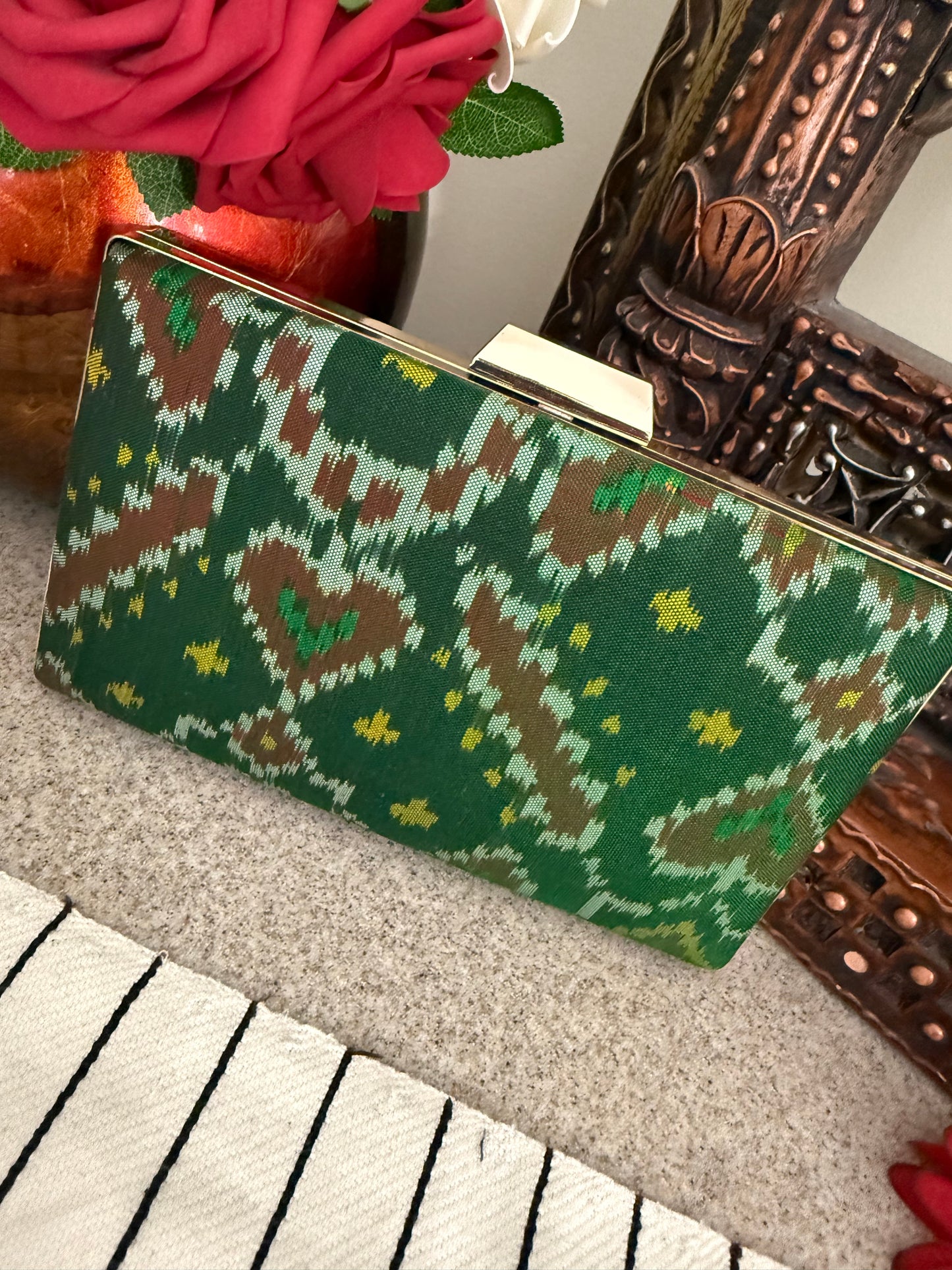 Patola Clutches - Green