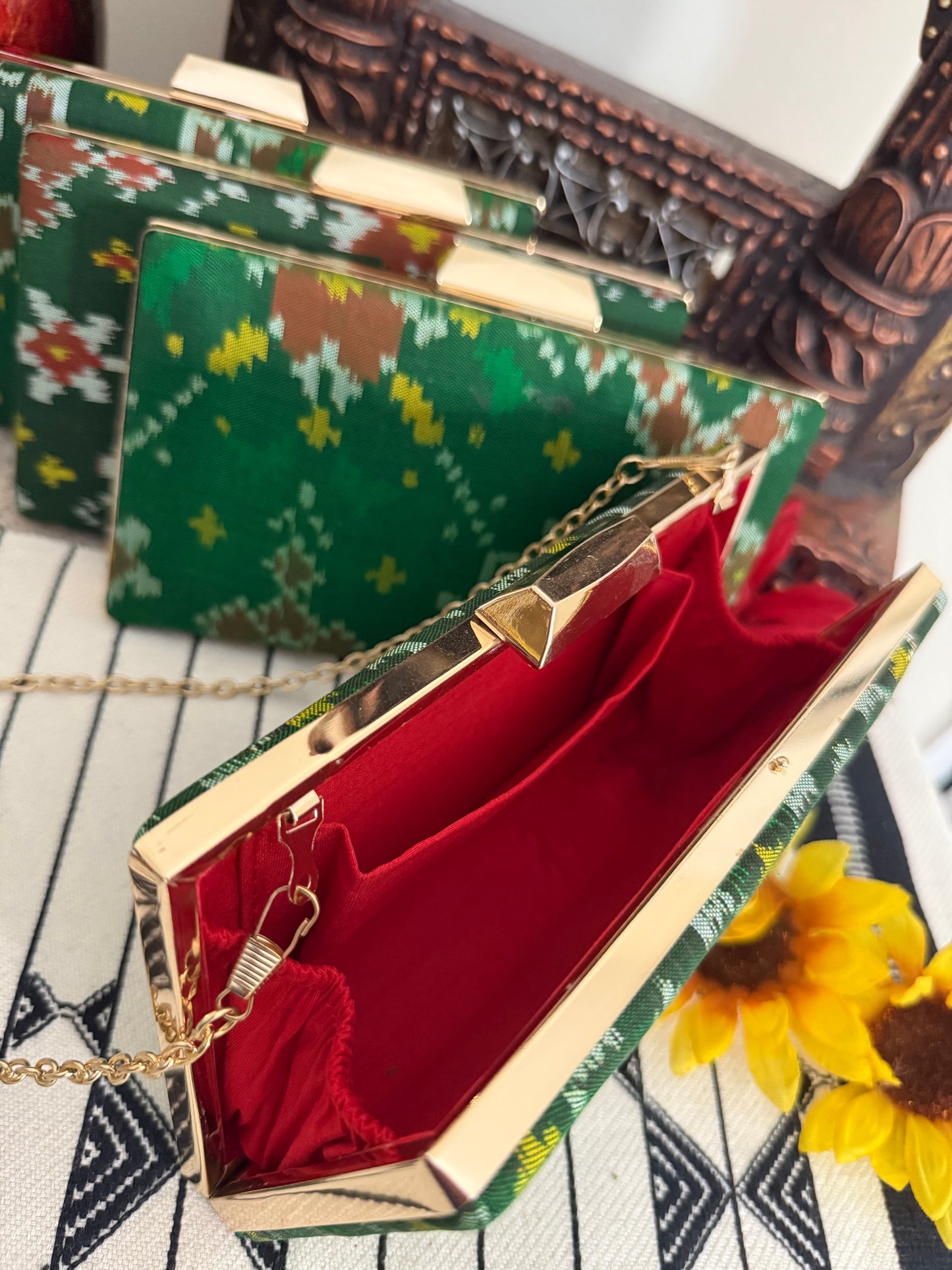 Patola Clutches - Green