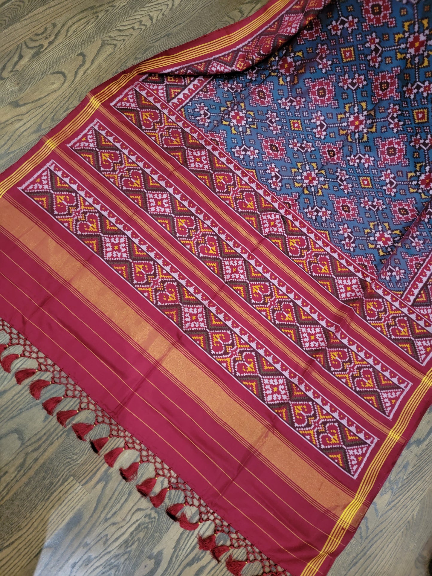 Patola Saree -Dark Olive Green