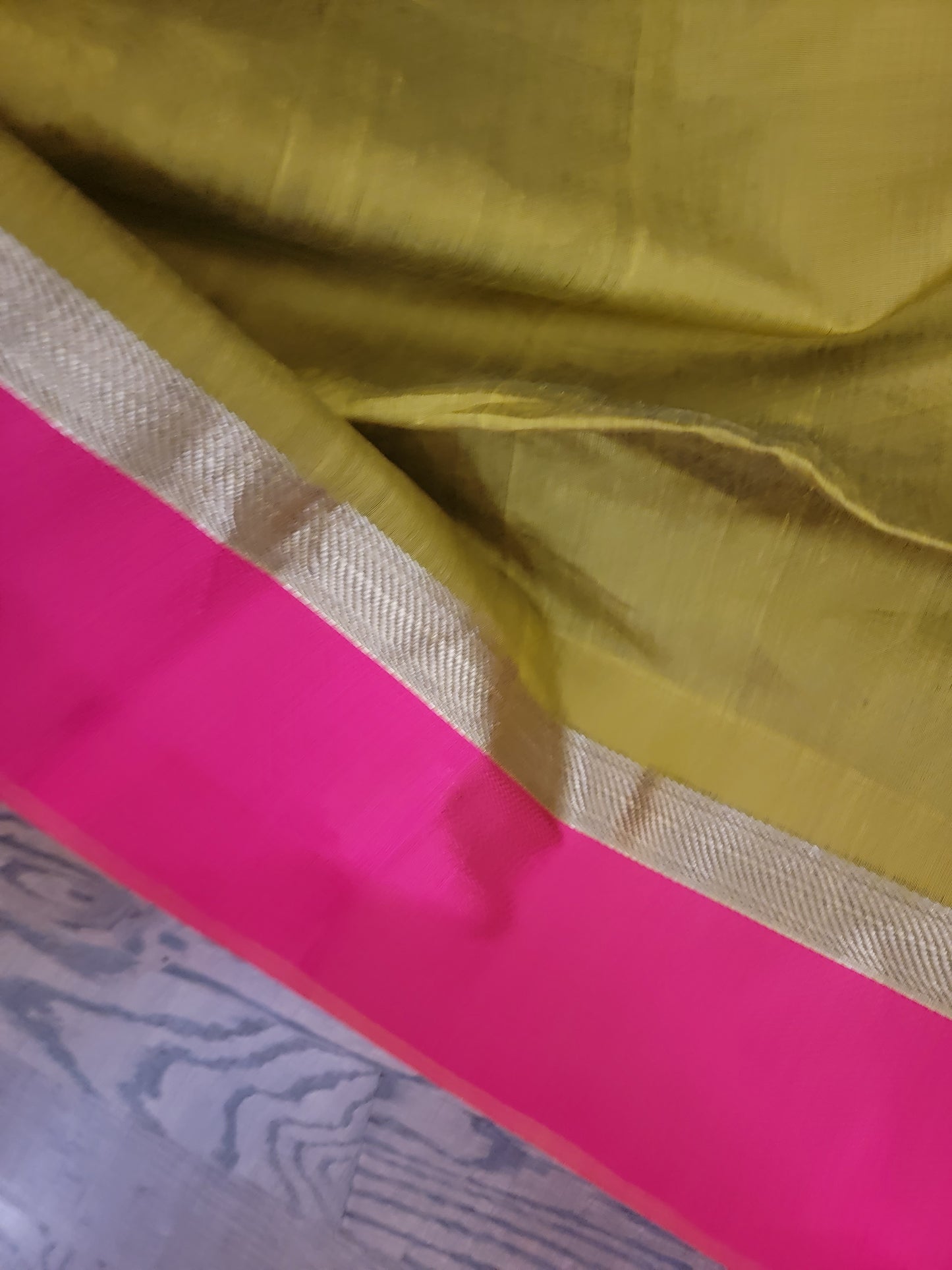 Handwoven Maheshwari - Olive Green