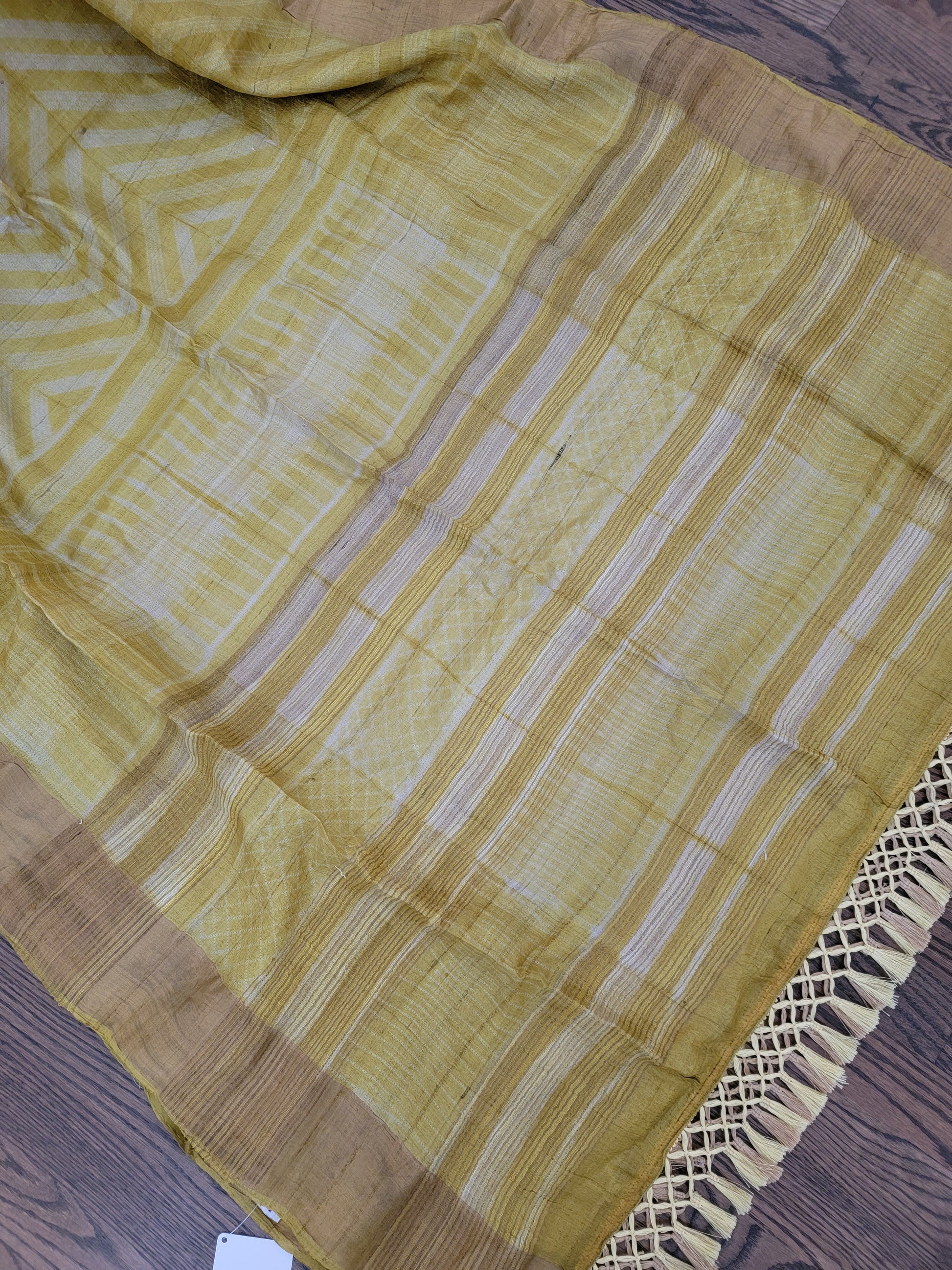 tusser-shibori-silk-saree-online-shop-yellow -pallu