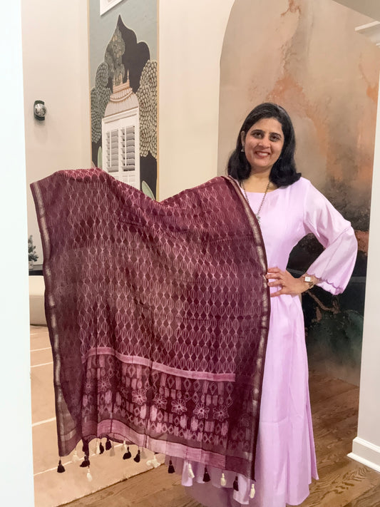 Hand crafted Nui shibori Dupatta on Chanderi