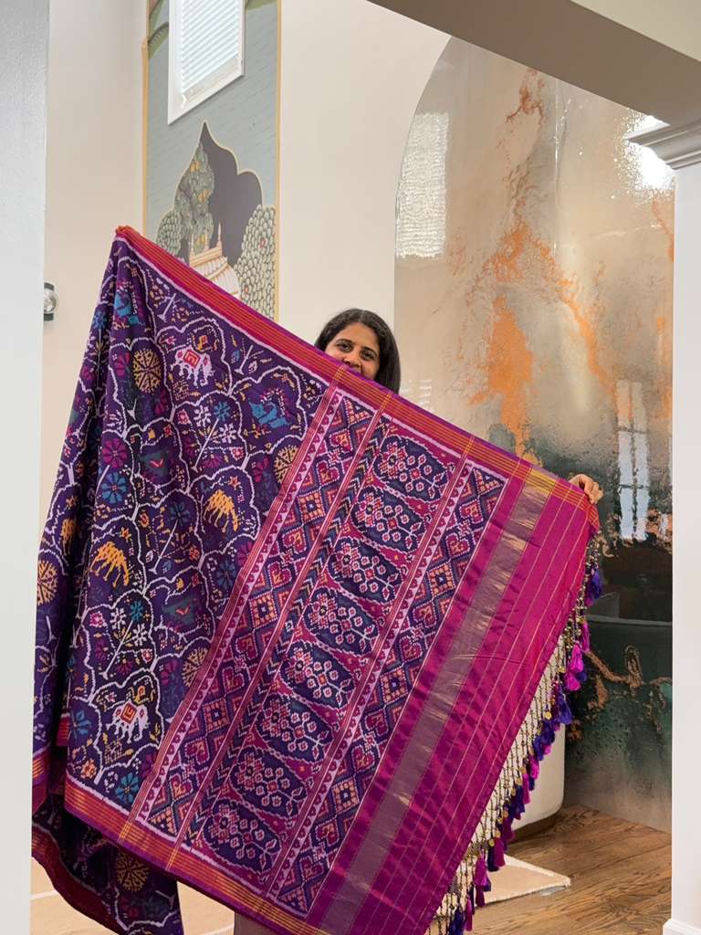 Handwoven Single Ikkat Patola - Violet- 8 Figure