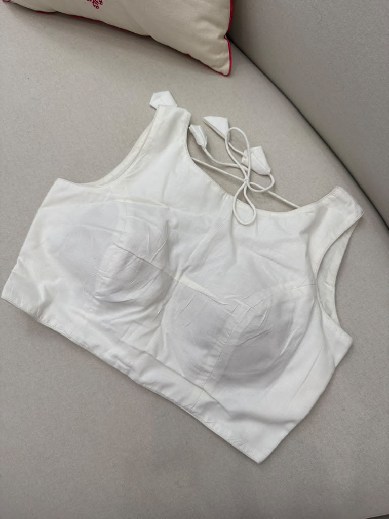 Basic Sleeveless Blouse - White