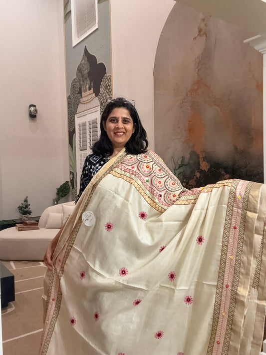 Hand embroidered Lambaani saree on Tusser