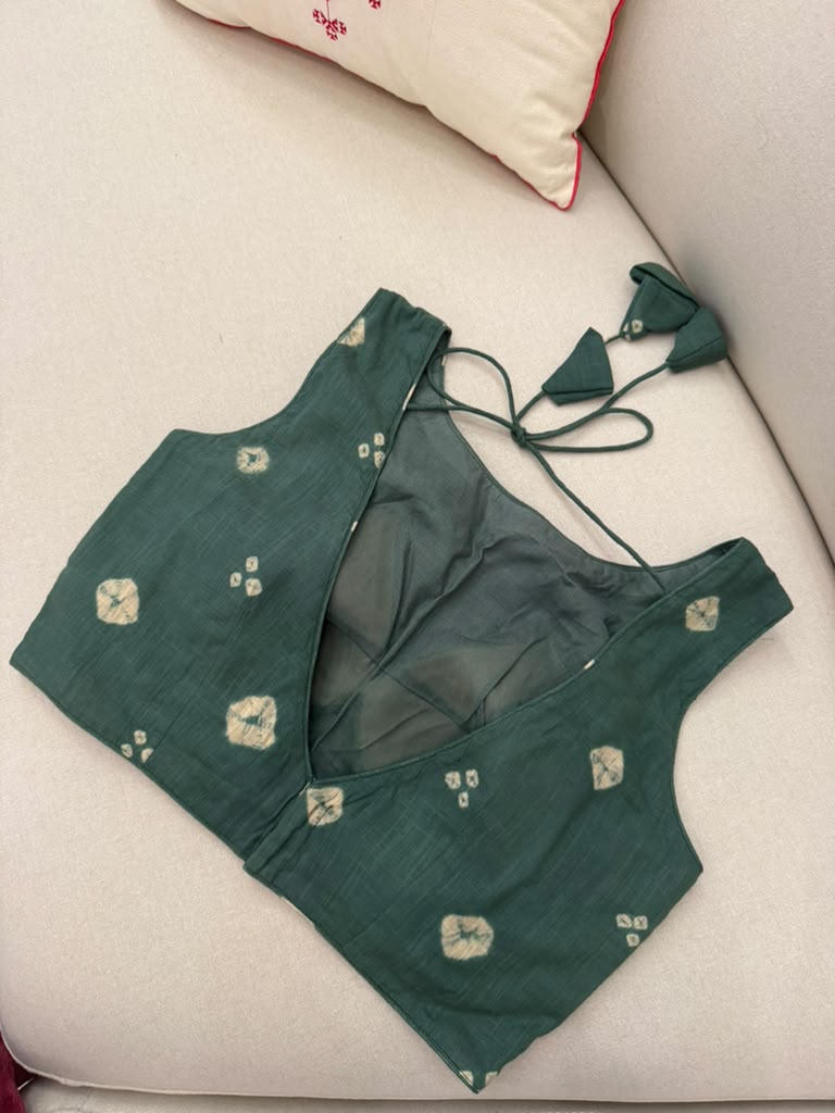 Basic Sleeveless Blouse - Forest Green Bandhani