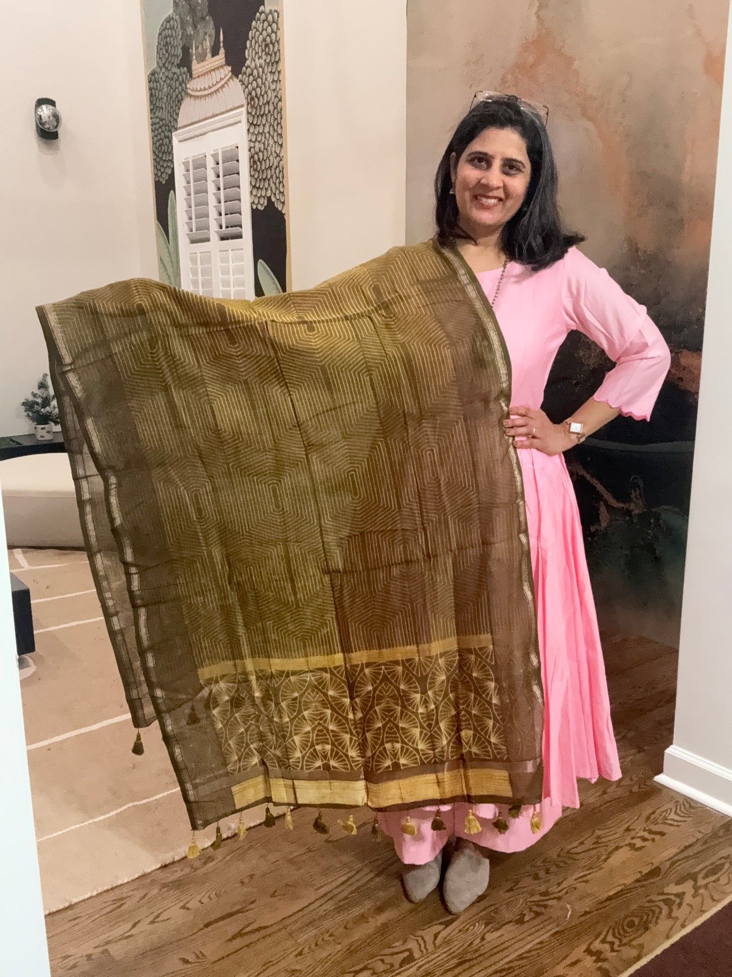 Hand crafted Nui shibori Dupatta on Chanderi