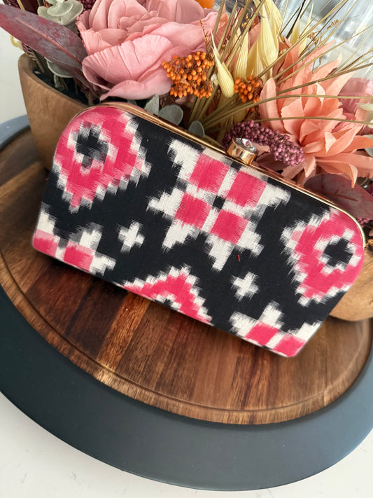 Telia Rumal Clutch