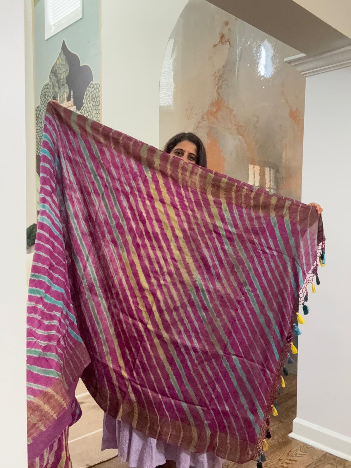 Hand tied laheriya Saree on Tusser - Grape Wine