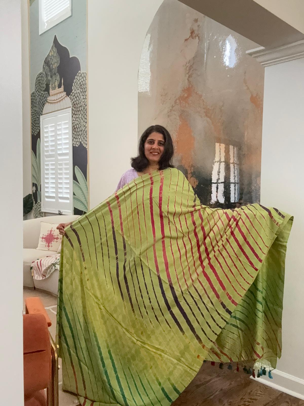 Hand tied laheriya Saree on Tusser - Pistachio Green
