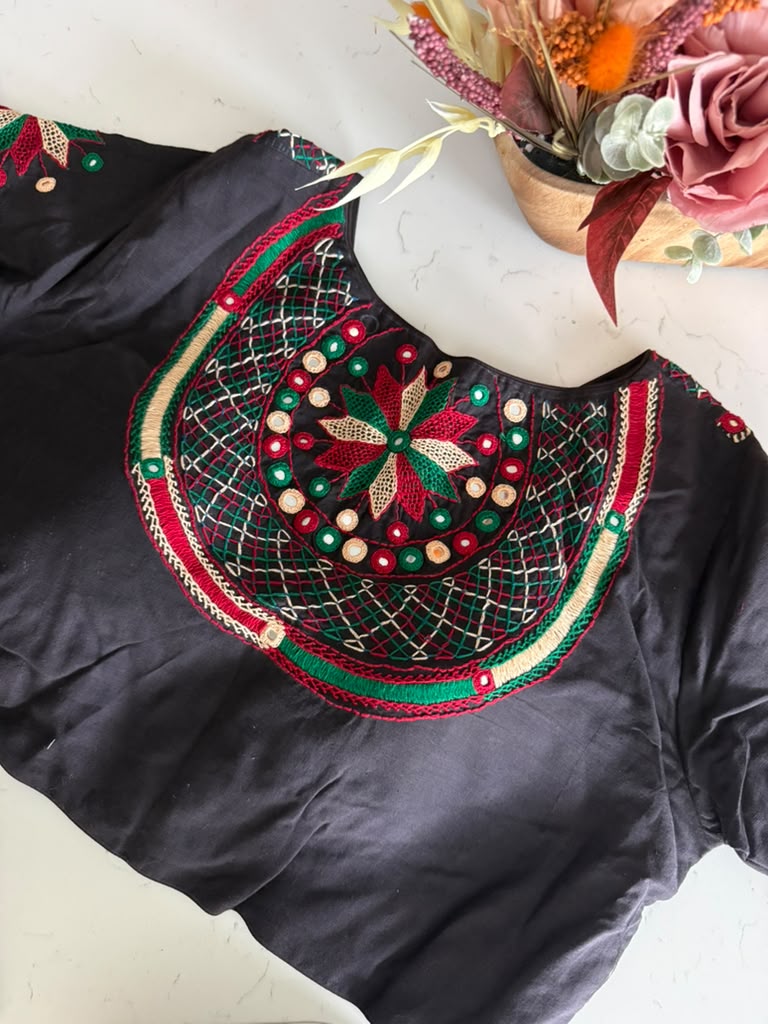 Size 44 - Hand Embroidery Lambani Blouse on Cotton - Black
