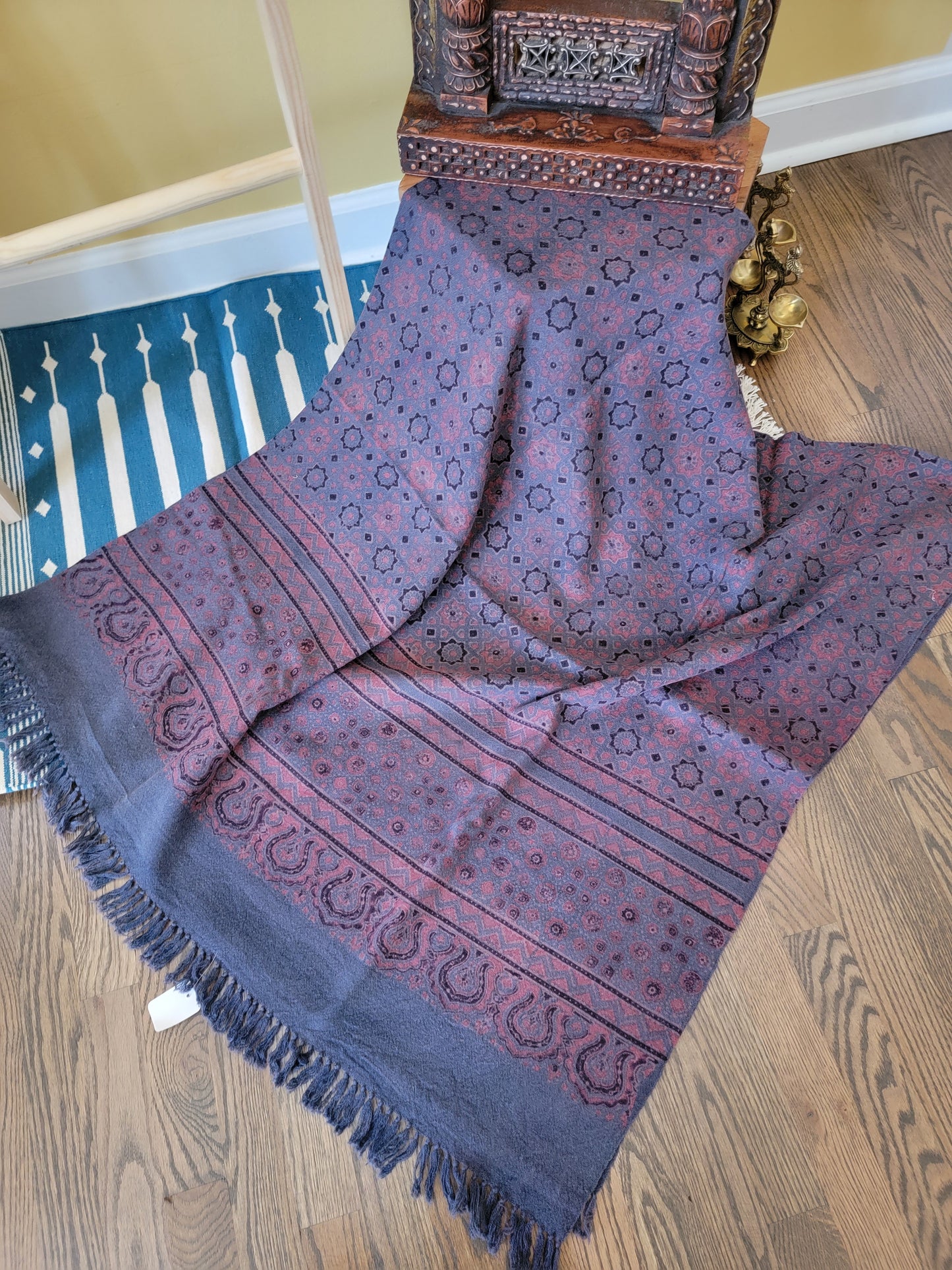 Hand Woven Marino Sheep Wool Shawl