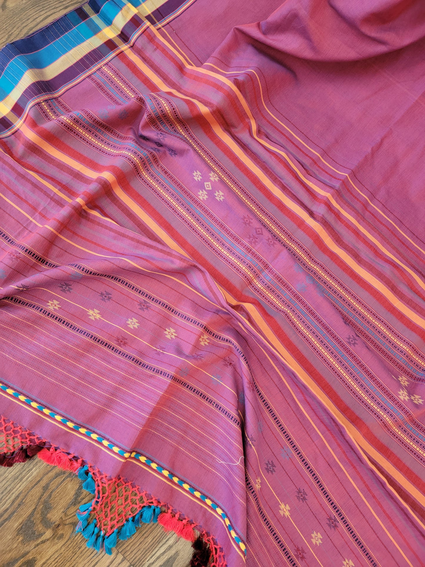 Kutchhi Handwoven Bhujodi Saree - Pink