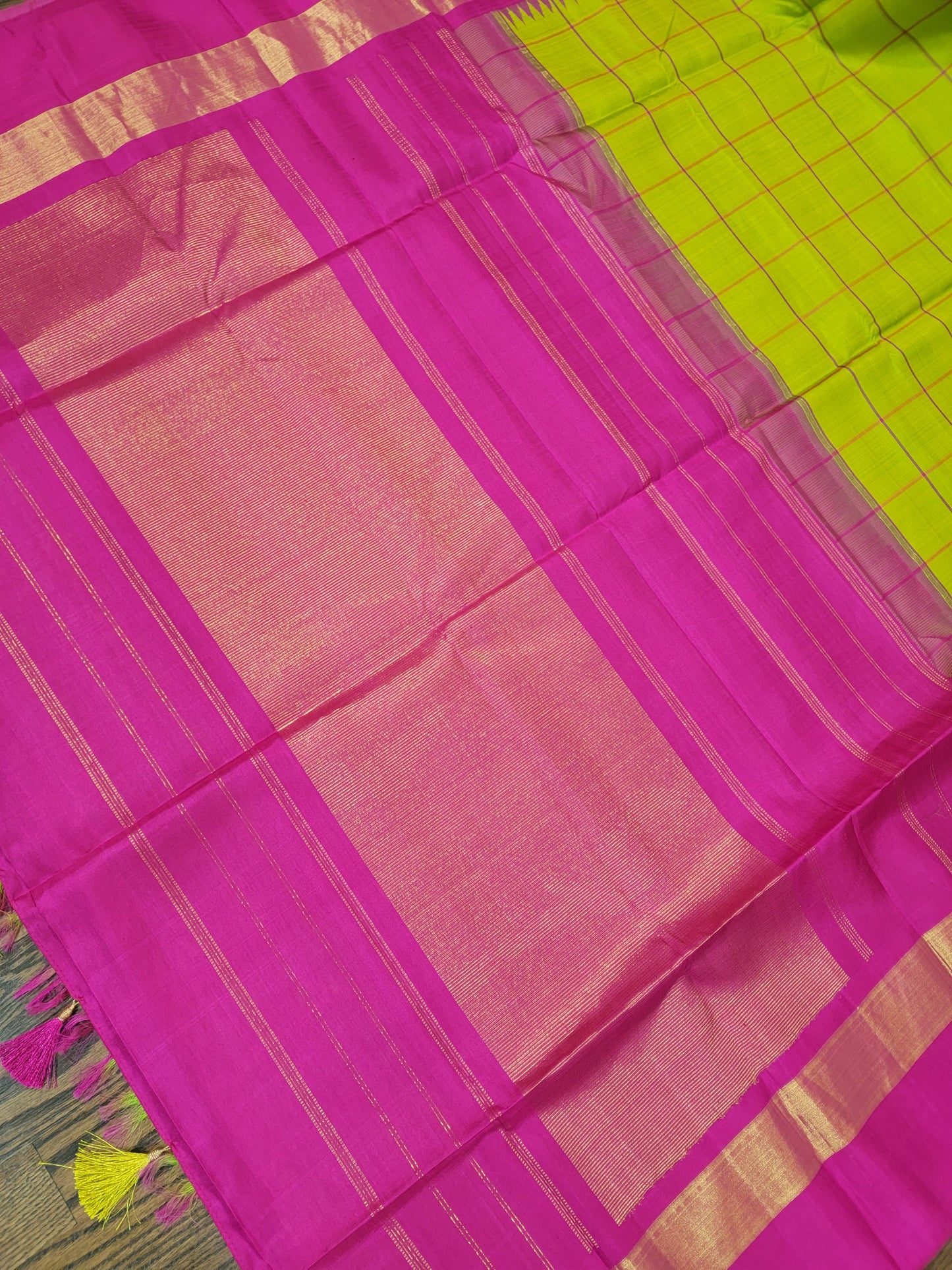 Arani Silk Saree - Neon and Pink